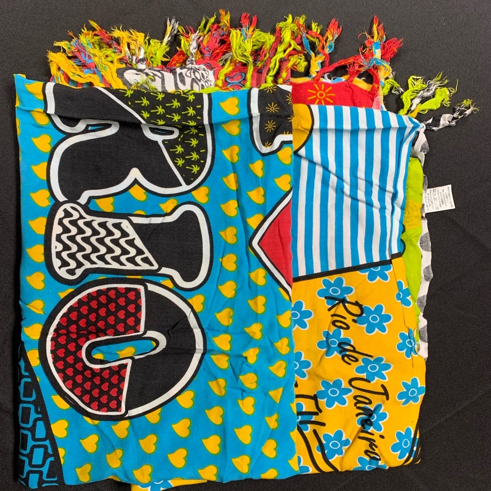 Sarong Rio de Janeiro Good Condition - Picture 6 of 6